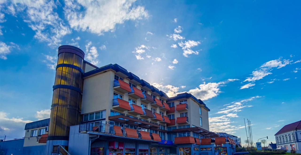 Hotel Garic Garesnica Esterno foto