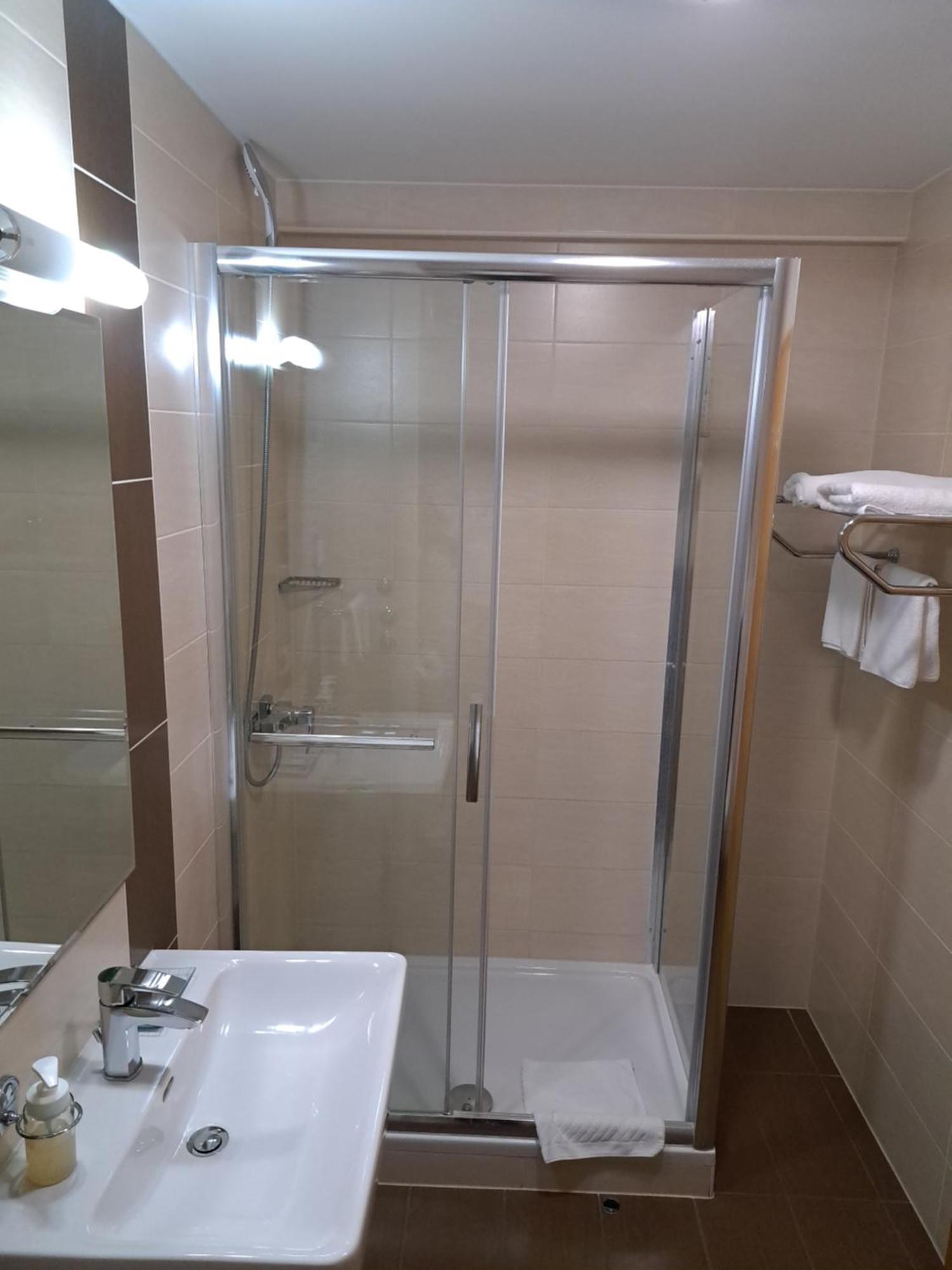 Hotel Garic Garesnica Esterno foto