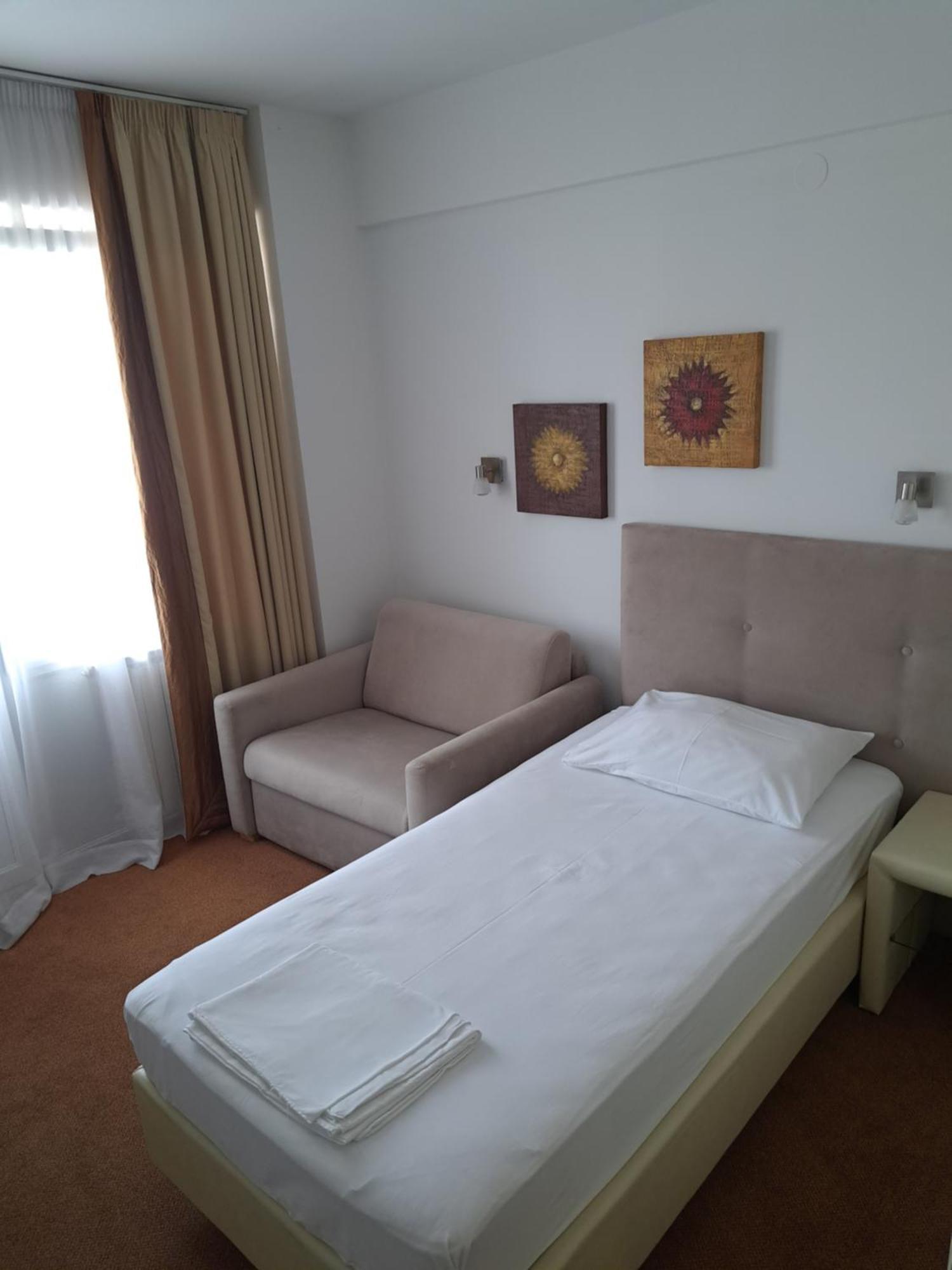 Hotel Garic Garesnica Esterno foto